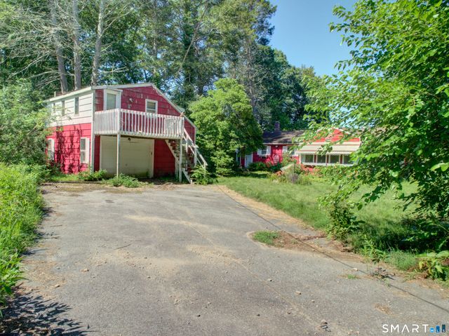 16 Breaults Lane, Thompson, CT 06277
