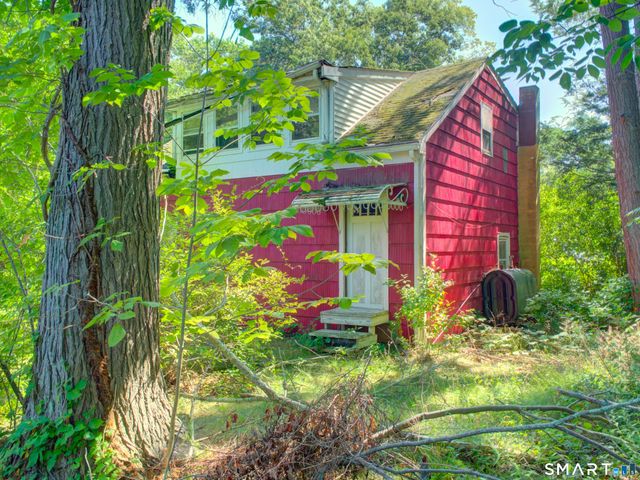 16 Breaults Lane, Thompson, CT 06277
