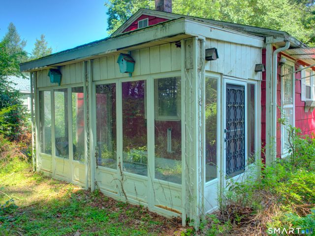 16 Breaults Lane, Thompson, CT 06277