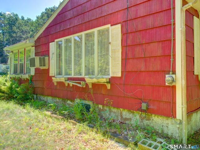 16 Breaults Lane, Thompson, CT 06277