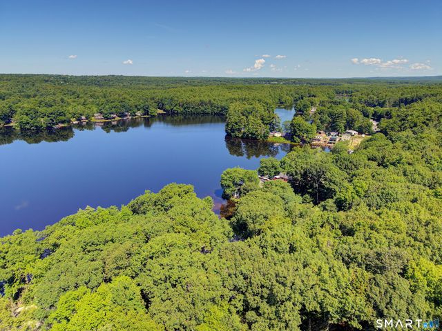 16 Breaults Lane, Thompson, CT 06277