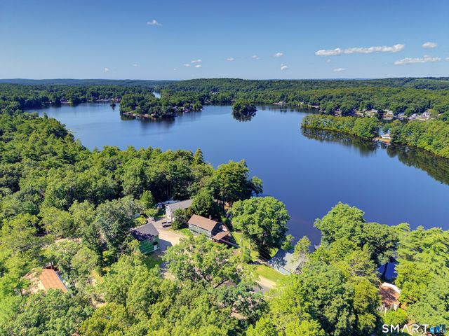 16 Breaults Lane, Thompson, CT 06277