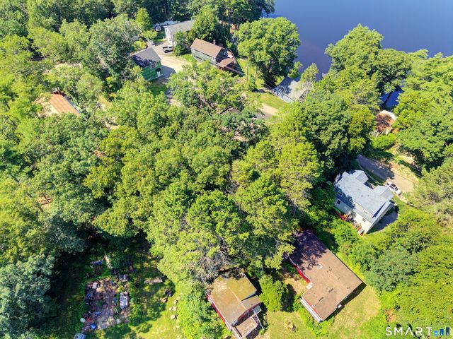 16 Breaults Lane, Thompson, CT 06277