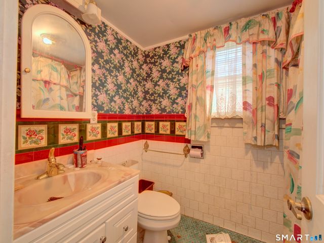 16 Breaults Lane, Thompson, CT 06277