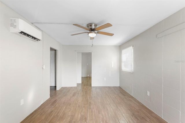 901 COLYER STREET, Orlando, FL 32805