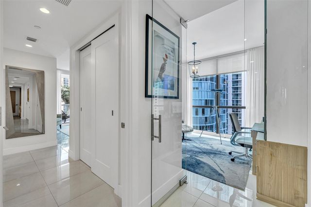 100 E Las Olas Boulevard 1701, Fort Lauderdale, FL 33301