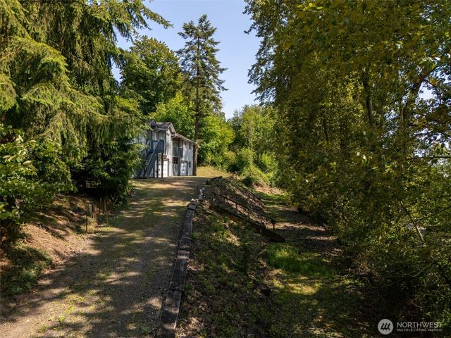 2340 Kelso Drive, Kelso, WA 98626