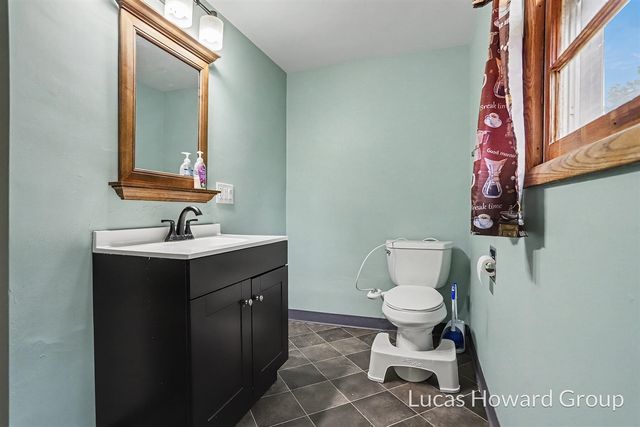 1931 W Territorial Road, Battle Creek, MI 49015