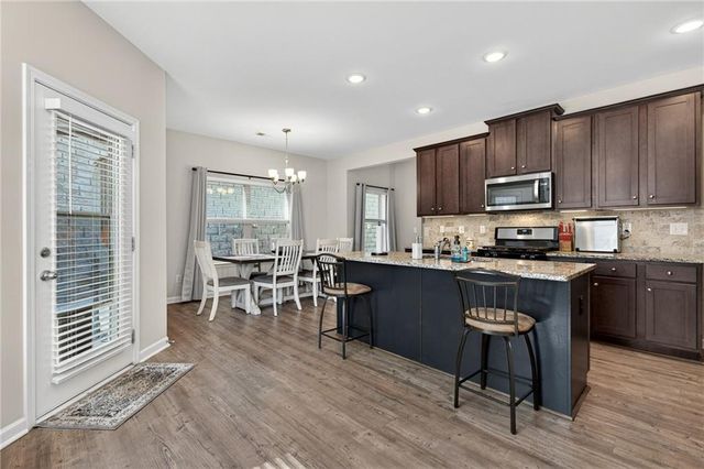 205 Creek View Place, Canton, GA 30114