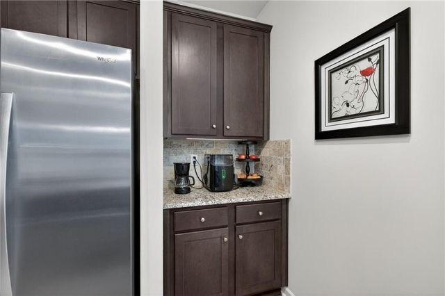 205 Creek View Place, Canton, GA 30114