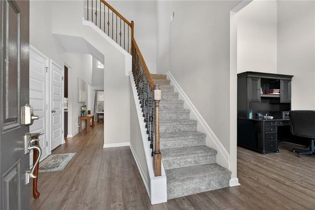 205 Creek View Place, Canton, GA 30114