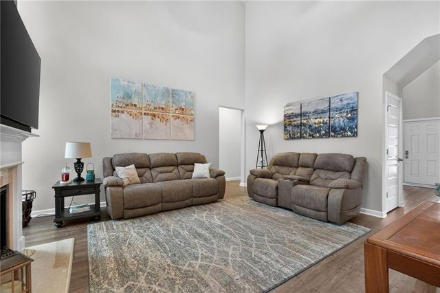 205 Creek View Place, Canton, GA 30114