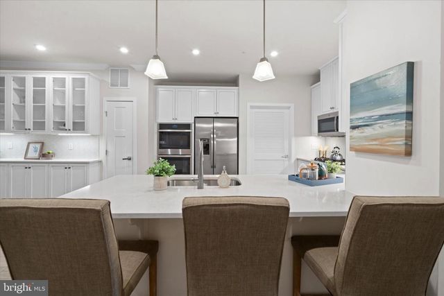 808 FOUNTAIN TRL, Kennett Square, PA 19348