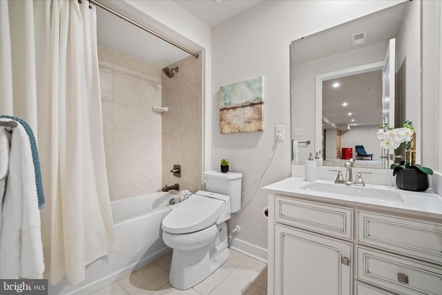 808 FOUNTAIN TRL, Kennett Square, PA 19348