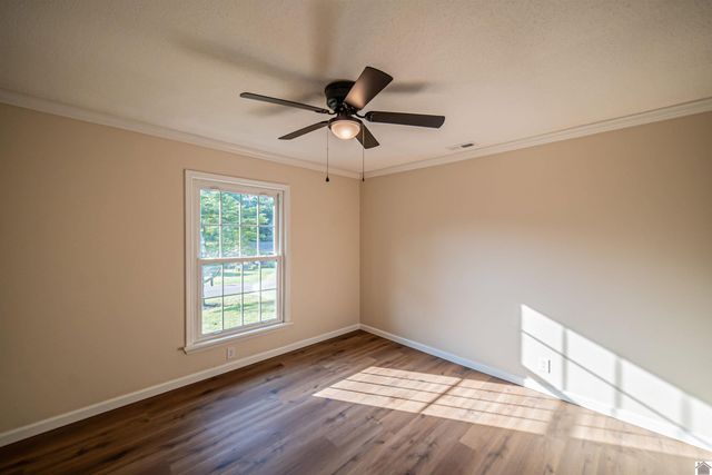 3929 Cleary Dr, Paducah, KY 42001