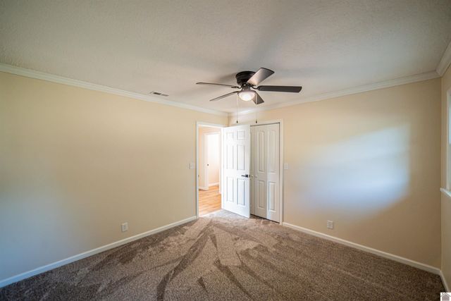 3929 Cleary Dr, Paducah, KY 42001
