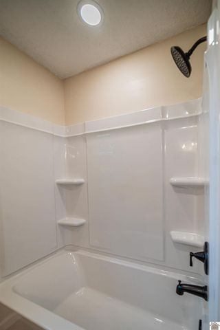 3929 Cleary Dr, Paducah, KY 42001