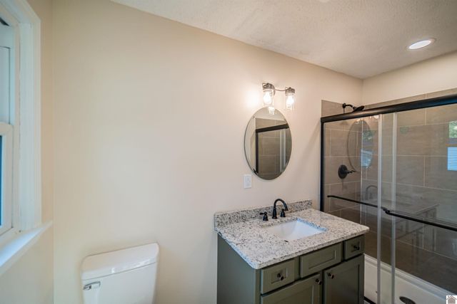 3929 Cleary Dr, Paducah, KY 42001