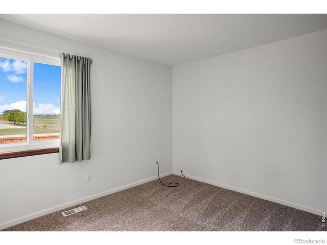 2460 Sunset Drive, Longmont, CO 80501