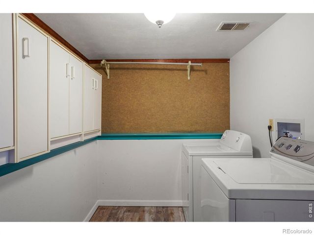 2460 Sunset Drive, Longmont, CO 80501