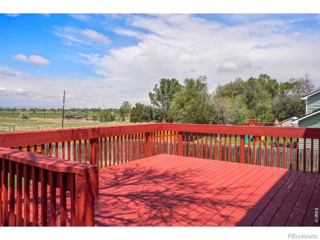 2460 Sunset Drive, Longmont, CO 80501
