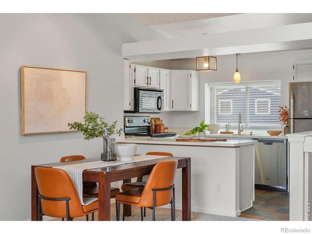 2460 Sunset Drive, Longmont, CO 80501