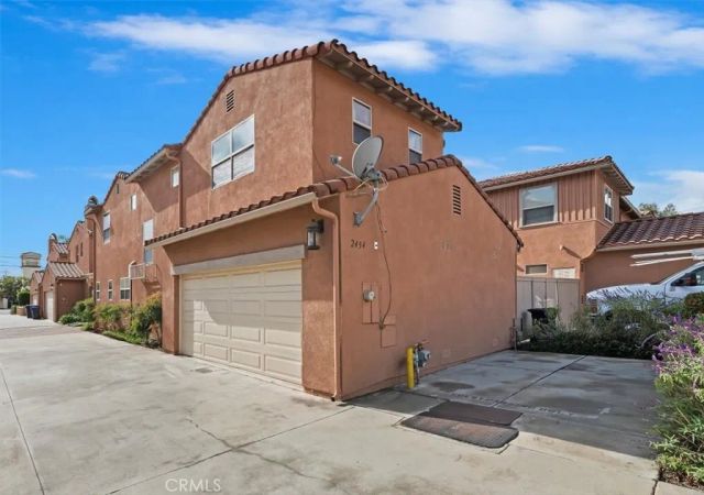 2454 Crossroads Court, Duarte, CA 91010