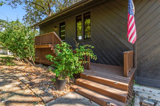 40 Northwood Drive, Point Blank, TX 77364