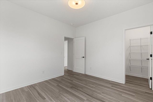 W251N2399 Valleyview CIRCLE, Pewaukee, WI 53072