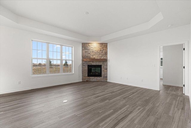 W251N2399 Valleyview CIRCLE, Pewaukee, WI 53072