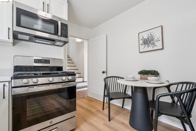 3241 Briggs Ave, Alameda, CA 94501