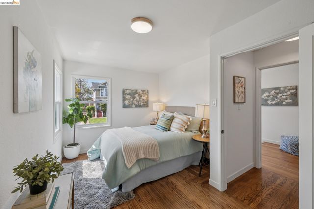 3241 Briggs Ave, Alameda, CA 94501