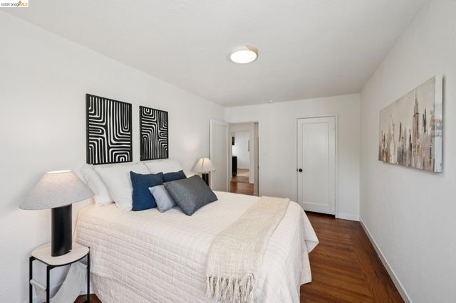 3241 Briggs Ave, Alameda, CA 94501