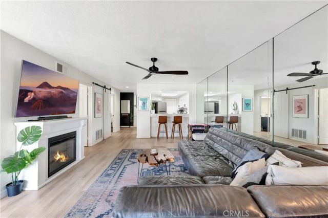 1200 Pacific Coast Highway 106, Huntington Beach, CA 92648