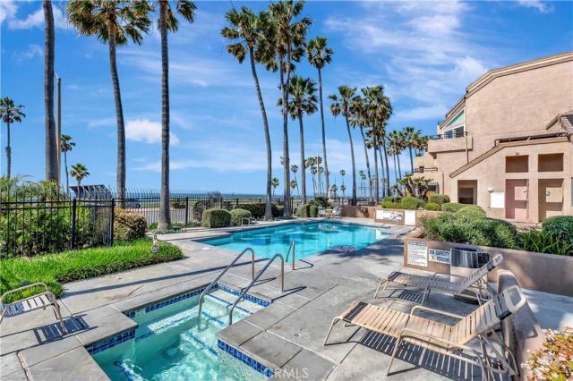 1200 Pacific Coast Highway 106, Huntington Beach, CA 92648