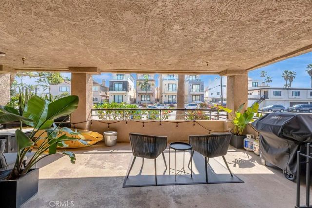 1200 Pacific Coast Highway 106, Huntington Beach, CA 92648