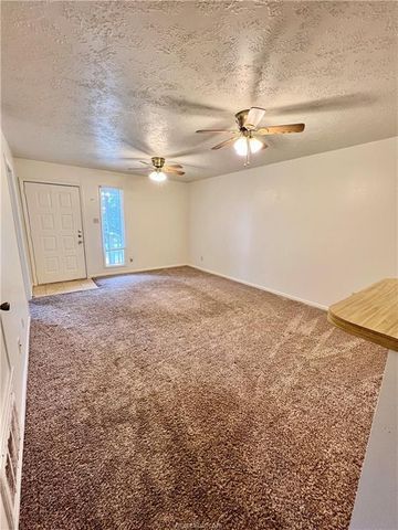 711 Vassar Court B, College Station, TX 77840