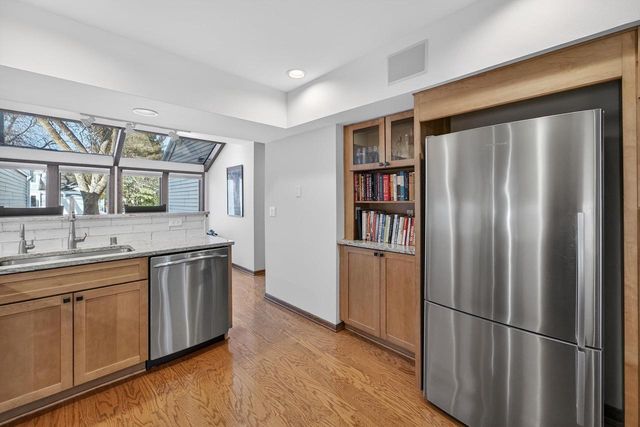 12 Oak Creek Trail, Madison, WI 53717