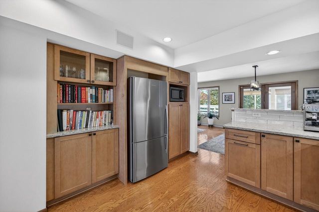 12 Oak Creek Trail, Madison, WI 53717