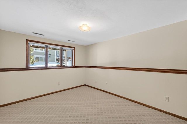 12 Oak Creek Trail, Madison, WI 53717