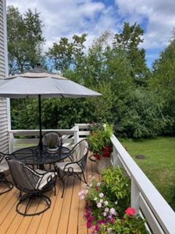 12 Oak Creek Trail, Madison, WI 53717