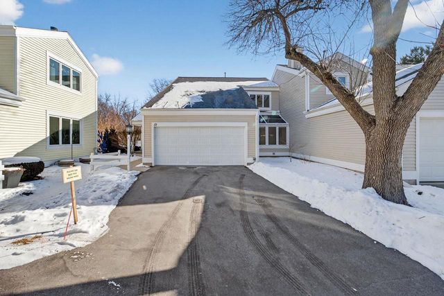 12 Oak Creek Trail, Madison, WI 53717
