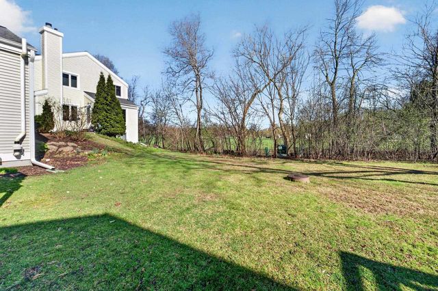 12 Oak Creek Trail, Madison, WI 53717