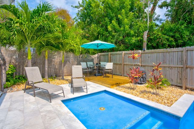 101 Poinsetta Drive, Key Largo, FL 33037