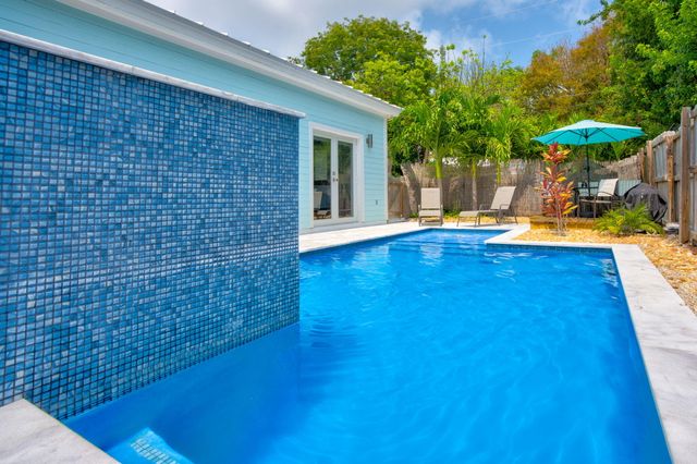 101 Poinsetta Drive, Key Largo, FL 33037