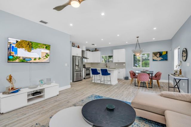 101 Poinsetta Drive, Key Largo, FL 33037