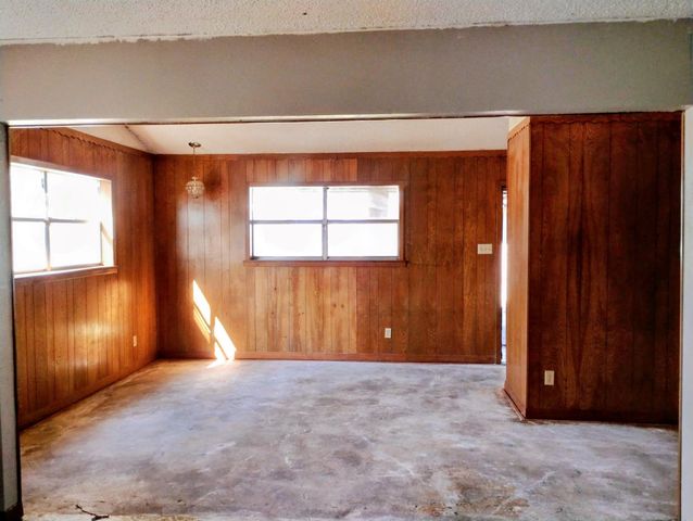 186 Shelter Lane, Livingston, TX 77351