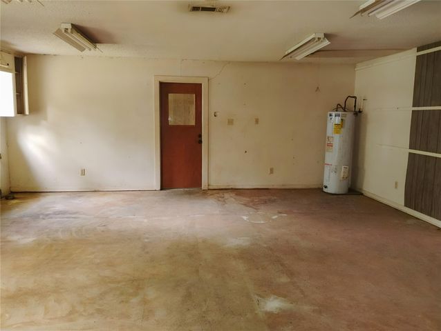 186 Shelter Lane, Livingston, TX 77351