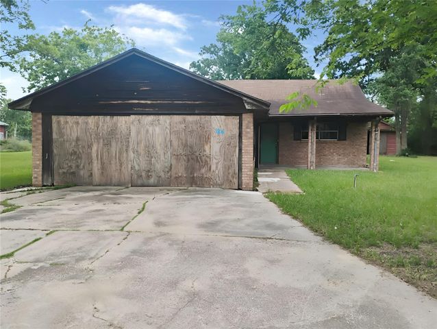 186 Shelter Lane, Livingston, TX 77351