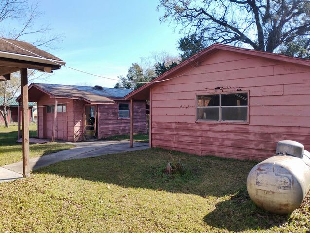186 Shelter Lane, Livingston, TX 77351